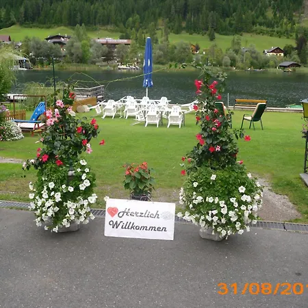 Panzió Fruehstueckspension Seerose Weissensee