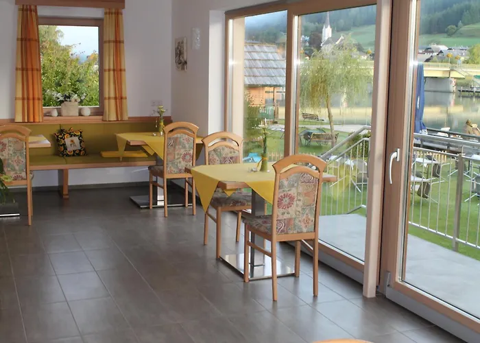 Bed & Breakfast Fruehstueckspension Seerose Weissensee