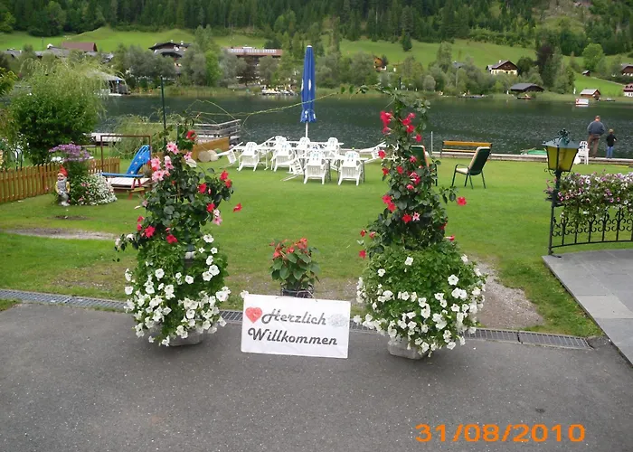 Bed & Breakfast Fruehstueckspension Seerose Weissensee