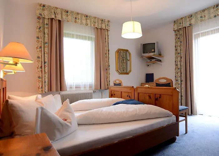 Frühstückspension Seerose 3*