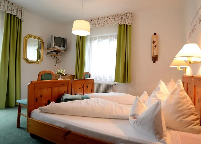 Seerose Frühstückspension